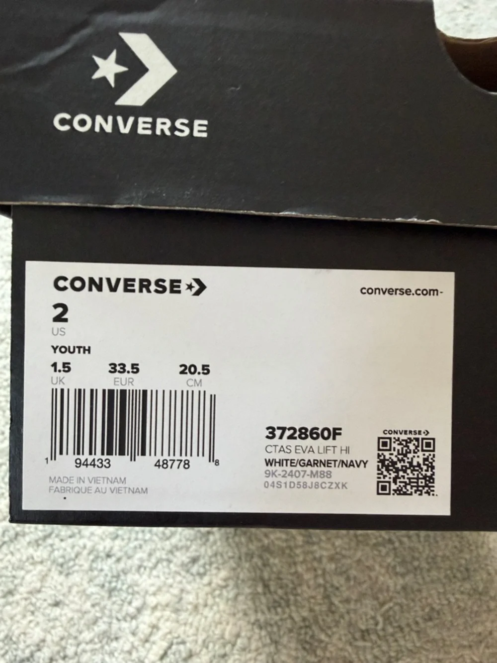 Converse White High Top Sneakers with Red & Navy Trim Kids Size 2 - Picture 6 of 6